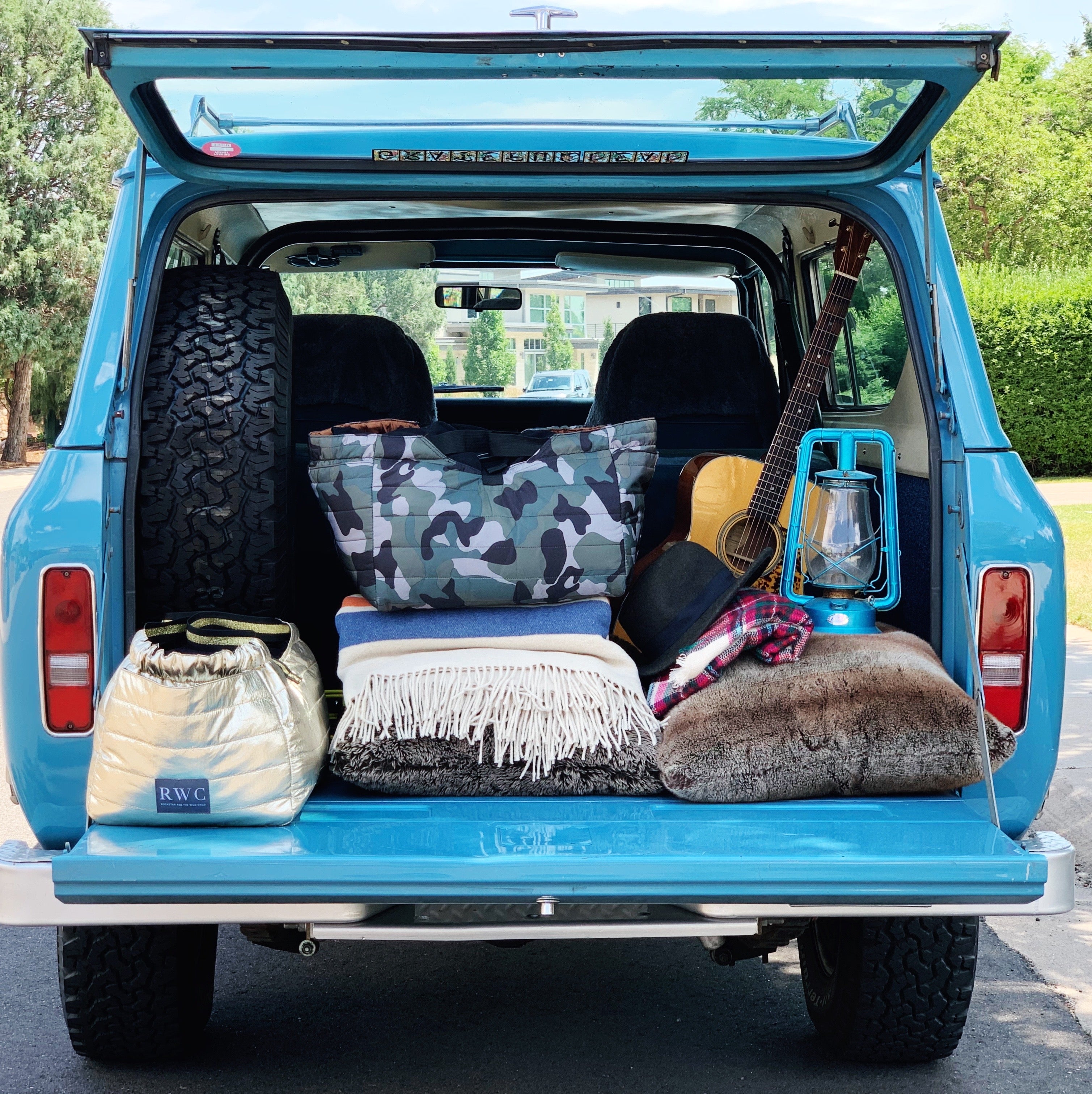 THE ROCKSTAR WEEKENDER BAG